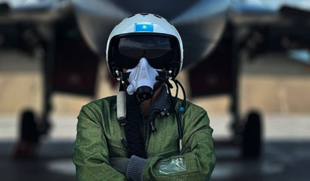 Кремль готує ґрунт для «Другої України». Казахстан: війна за таблицю Менделєєва. 